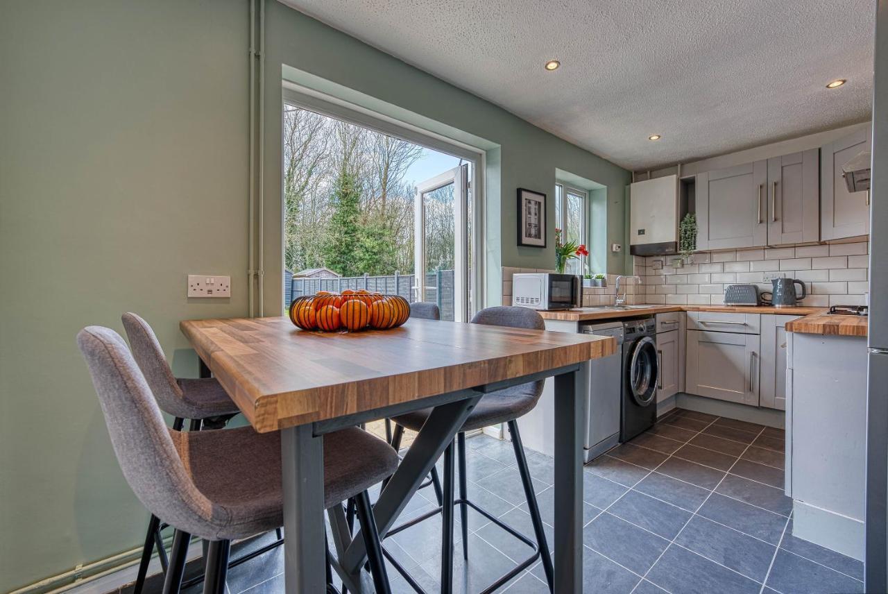 Capri 13 Sa - Contemporary 2 Bedroom House In Loughborough With Free Parking, Close To Loughborough University & M1 Motorway エクステリア 写真
