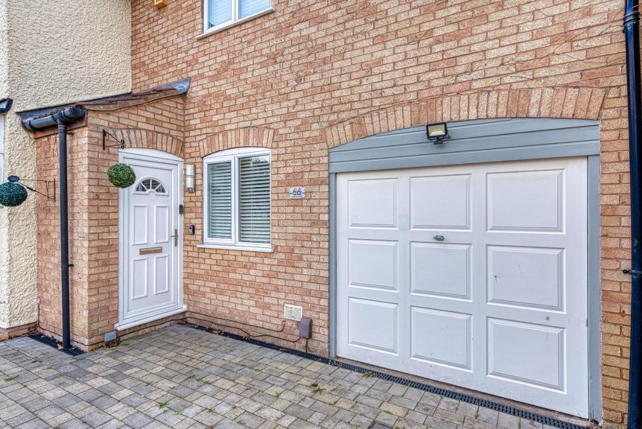 Capri 13 Sa - Contemporary 2 Bedroom House In Loughborough With Free Parking, Close To Loughborough University & M1 Motorway エクステリア 写真