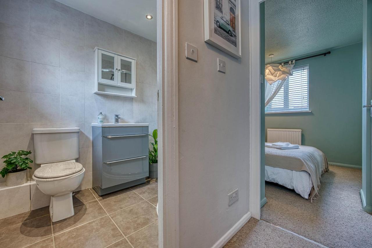 Capri 13 Sa - Contemporary 2 Bedroom House In Loughborough With Free Parking, Close To Loughborough University & M1 Motorway エクステリア 写真